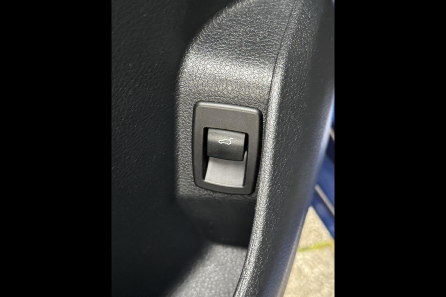 BMW 2 Serie Active Tourer 216i Advantage - Panorama dak I Navigatie I Airco I PDC /Achteruitrij camera I Sport velgen I Dealer ond