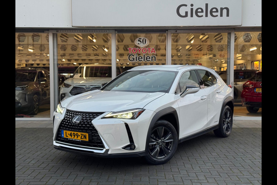 Lexus UX 250h Business Line Plus | Stoel + Stuurverwarming, Apple CarPlay/Android Auto, 17 inch, Keyless, Parkeercamera, Adaptive cruise