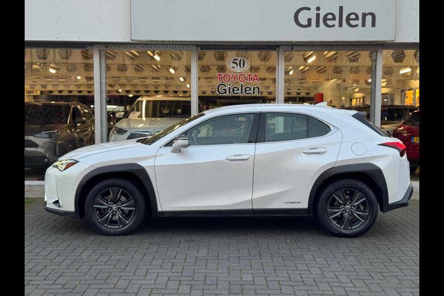 Lexus UX 250h Business Line Plus | Stoel + Stuurverwarming, Apple CarPlay/Android Auto, 17 inch, Keyless, Parkeercamera, Adaptive cruise