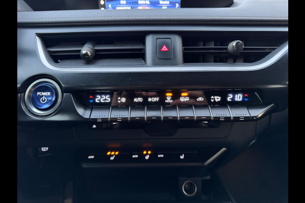 Lexus UX 250h Business Line Plus | Stoel + Stuurverwarming, Apple CarPlay/Android Auto, 17 inch, Keyless, Parkeercamera, Adaptive cruise