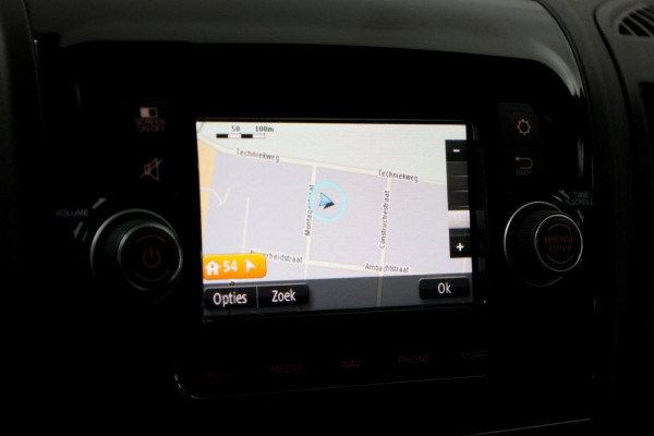 Peugeot Boxer 2.2 BlueHDi 165pk Durisotti Lowliner Bakwagen met laadklep L454cm 01-2023