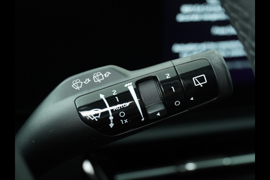 Kia Niro EV DynamicPlusLine 64.8 kWh Automaat - Climate Control - LED - Stoel/Stuurverwarming - Leder - Navigatie - Adaptief Cruise Control - Fabrieksgarantie Tot 2031