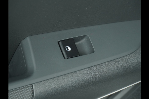 Kia Niro EV DynamicPlusLine 64.8 kWh Automaat - Climate Control - LED - Stoel/Stuurverwarming - Leder - Navigatie - Adaptief Cruise Control - Fabrieksgarantie Tot 2031