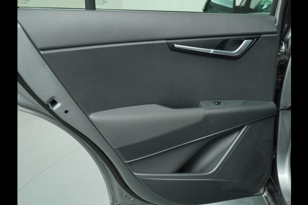 Kia Niro EV DynamicPlusLine 64.8 kWh Automaat - Climate Control - LED - Stoel/Stuurverwarming - Leder - Navigatie - Adaptief Cruise Control - Fabrieksgarantie Tot 2031