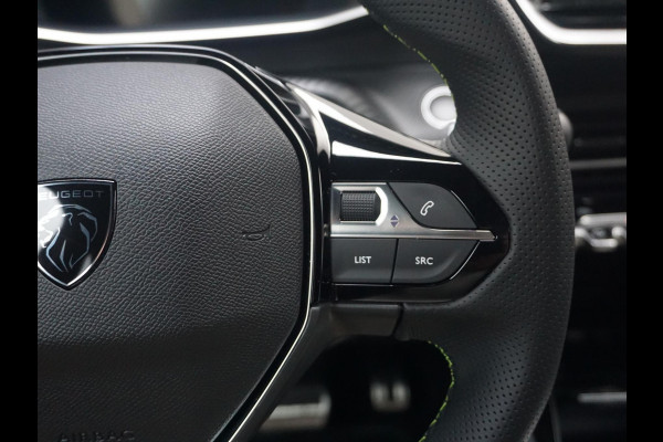 Peugeot e-2008 EV GT 54 kWh Camera pakket | 4 Seizoensbanden