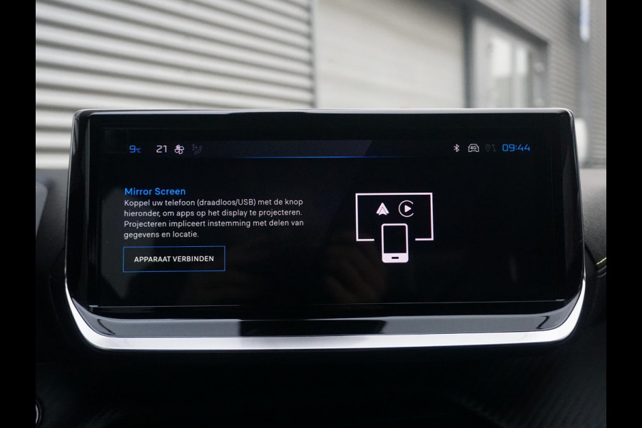 Peugeot e-2008 EV GT 54 kWh Camera pakket | 4 Seizoensbanden