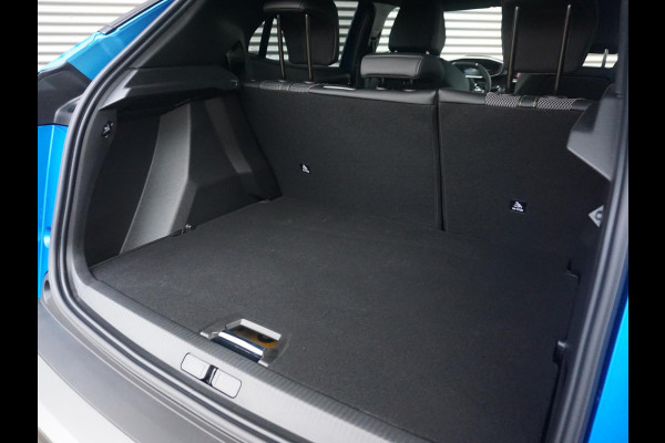 Peugeot e-2008 EV GT 54 kWh Camera pakket | 4 Seizoensbanden