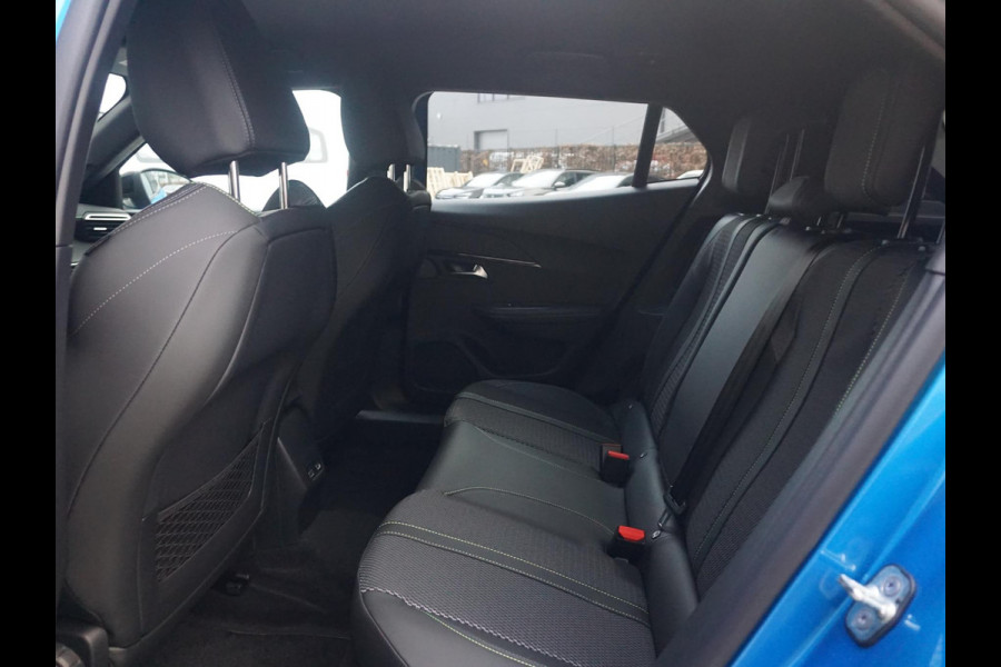 Peugeot e-2008 EV GT 54 kWh Camera pakket | 4 Seizoensbanden