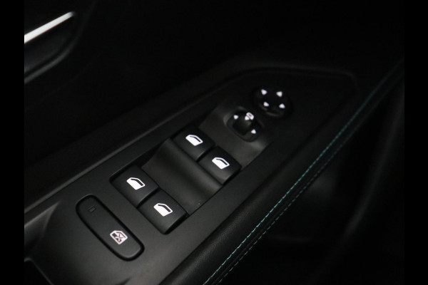 Peugeot 3008 1.6 HYbrid 225 Allure | Carplay | Camera | Half leder | Navigatie | Digital Cockpit | Parkeerhulp | Full LED | Bluetooth | PHEV | Plug In