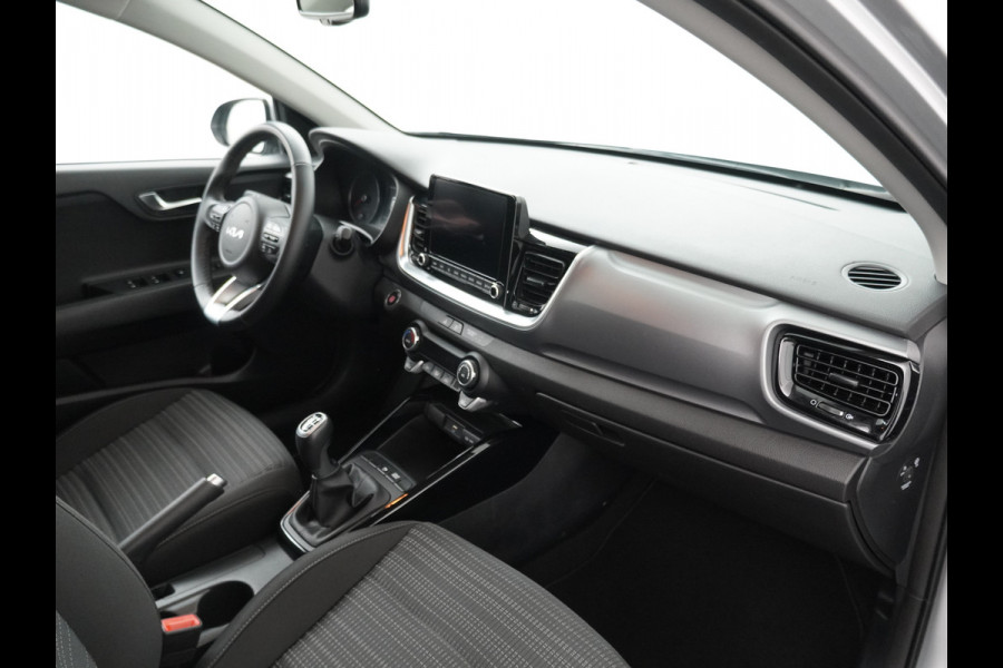 Kia Stonic 1.0 T-GDi MHEV DynamicPlusLine - Navigatie - Apple/Android Carplay - Cruise Control - Lichtmetalen Velgen - Fabrieksgarantie Tot 2031