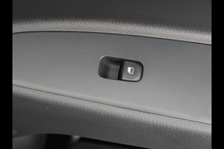 Kia Stonic 1.0 T-GDi MHEV DynamicPlusLine - Navigatie - Apple/Android Carplay - Cruise Control - Lichtmetalen Velgen - Fabrieksgarantie Tot 2031