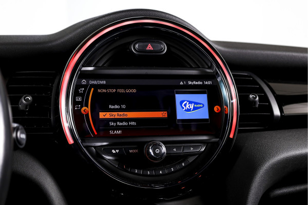 MINI Mini 1.5 Cooper Classic - Automaat Orig. NL | John Cooper Works Pakket | S/K Panodak | Dig.Cockpit | Cruise | PDC | Stoelverw. | ECC | NAV + App.Connect | LM 17" |