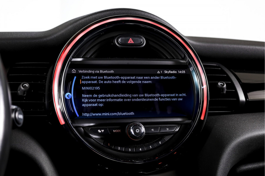 MINI Mini 1.5 Cooper Classic - Automaat Orig. NL | John Cooper Works Pakket | S/K Panodak | Dig.Cockpit | Cruise | PDC | Stoelverw. | ECC | NAV + App.Connect | LM 17" |