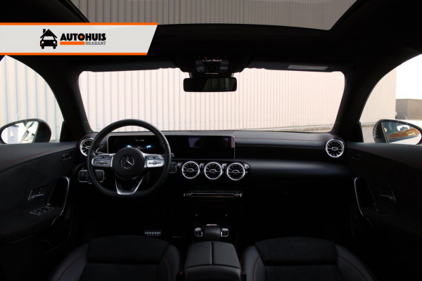Mercedes-Benz CLA-Klasse Shooting Brake CLA 220 Aut. AMG Line Night, Pano, Sfeerverl.