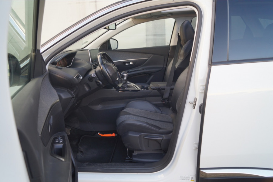 Peugeot 3008 1.2 PureTech 130pk Allure -PANO-ECC-CAM-NAVI-
