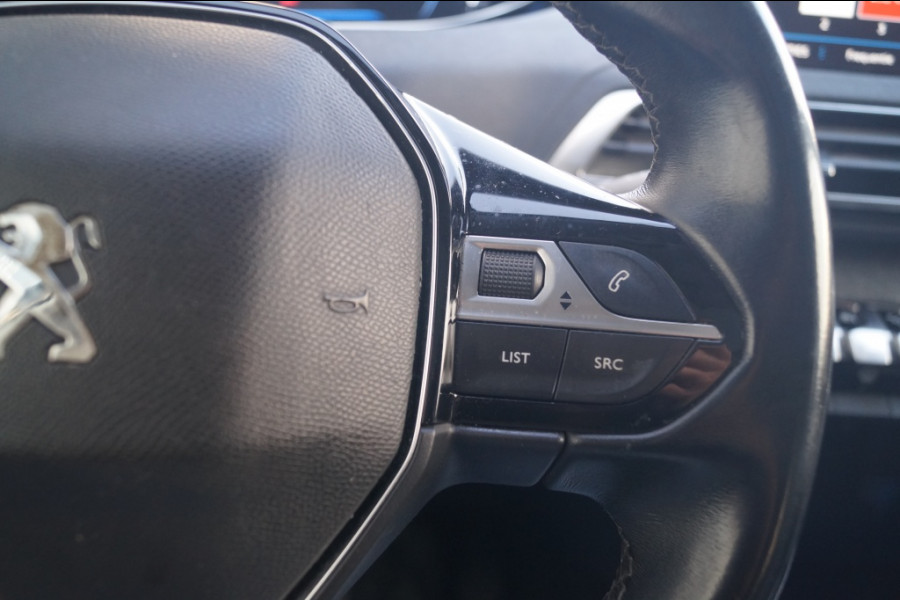 Peugeot 3008 1.2 PureTech 130pk Allure -PANO-ECC-CAM-NAVI-