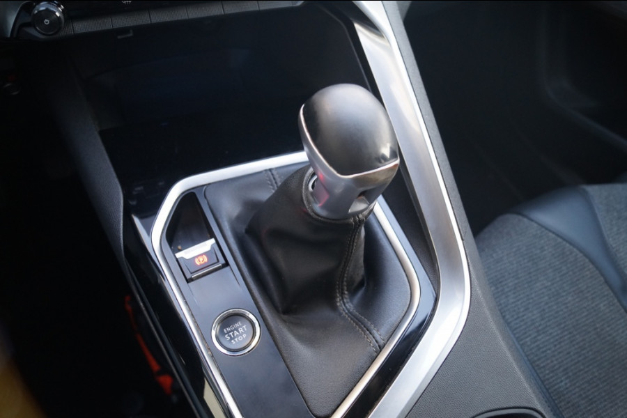 Peugeot 3008 1.2 PureTech 130pk Allure -PANO-ECC-CAM-NAVI-