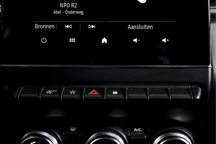 Renault Captur 1.3 TCe 130 Intens 130 PK - Automaat | Dig. Cockpit | Cruise | PDC | Camera | NAV + App. Connect | ECC | Afn. Trekhaak | DAB | LM 18" |