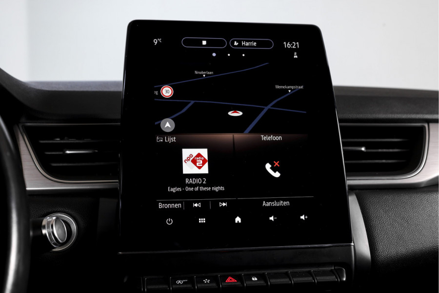 Renault Captur 1.3 TCe 130 Intens 130 PK - Automaat | Dig. Cockpit | Cruise | PDC | Camera | NAV + App. Connect | ECC | Afn. Trekhaak | DAB | LM 18" |