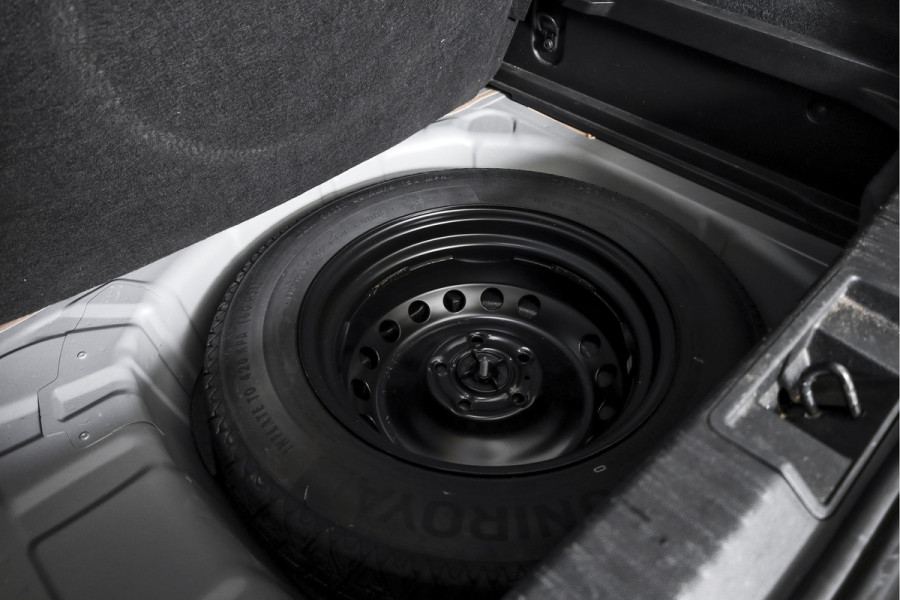 Renault Captur 1.3 TCe 130 Intens 130 PK - Automaat | Dig. Cockpit | Cruise | PDC | Camera | NAV + App. Connect | ECC | Afn. Trekhaak | DAB | LM 18" |