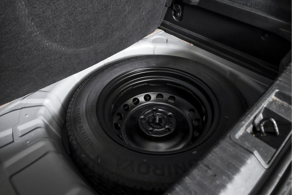 Renault Captur 1.3 TCe 130 Intens 130 PK - Automaat | Dig. Cockpit | Cruise | PDC | Camera | NAV + App. Connect | ECC | Afn. Trekhaak | DAB | LM 18" |