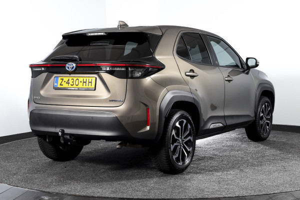 Toyota Yaris Cross 1.5 Hybrid Dynamic | Winterpakket | Trekhaak | Dig. Cockpit | Adapt. Cruise | PDC | Camera | NAV + App. Connect | ECC | DAB | LM 17" |