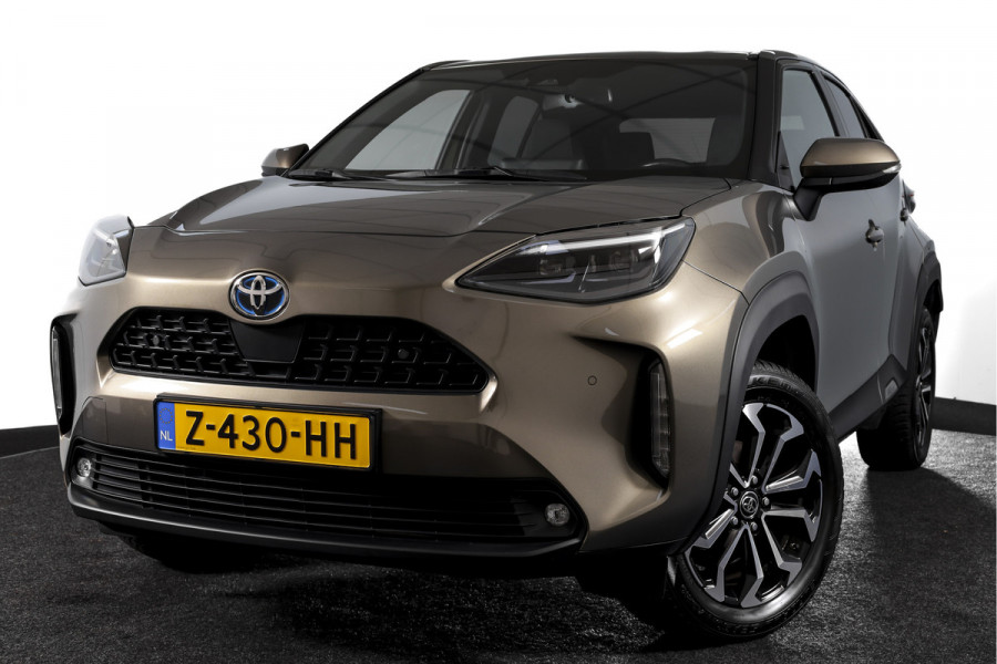 Toyota Yaris Cross 1.5 Hybrid Dynamic | Winterpakket | Trekhaak | Dig. Cockpit | Adapt. Cruise | PDC | Camera | NAV + App. Connect | ECC | DAB | LM 17" |