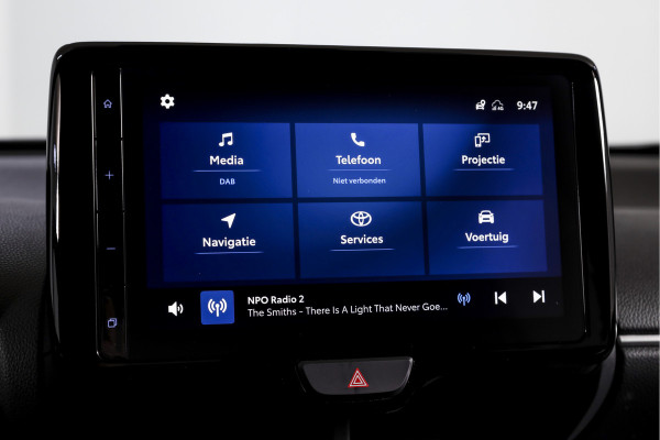 Toyota Yaris Cross 1.5 Hybrid Dynamic | Winterpakket | Trekhaak | Dig. Cockpit | Adapt. Cruise | PDC | Camera | NAV + App. Connect | ECC | DAB | LM 17" |