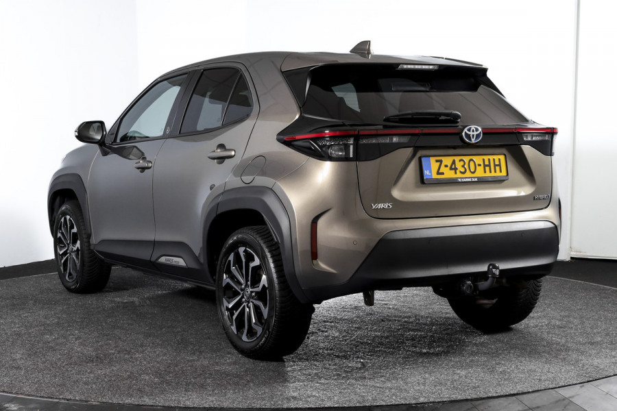 Toyota Yaris Cross 1.5 Hybrid Dynamic | Winterpakket | Trekhaak | Dig. Cockpit | Adapt. Cruise | PDC | Camera | NAV + App. Connect | ECC | DAB | LM 17" |