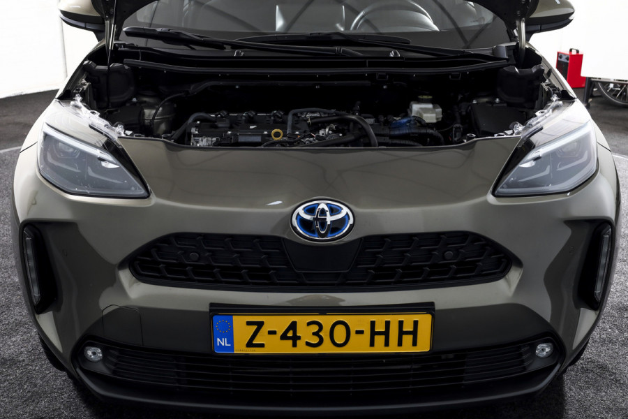 Toyota Yaris Cross 1.5 Hybrid Dynamic | Winterpakket | Trekhaak | Dig. Cockpit | Adapt. Cruise | PDC | Camera | NAV + App. Connect | ECC | DAB | LM 17" |