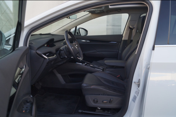 Škoda ENYAQ iV 80 First Edition High -PANO-LEER-LED-TREKHAAK-
