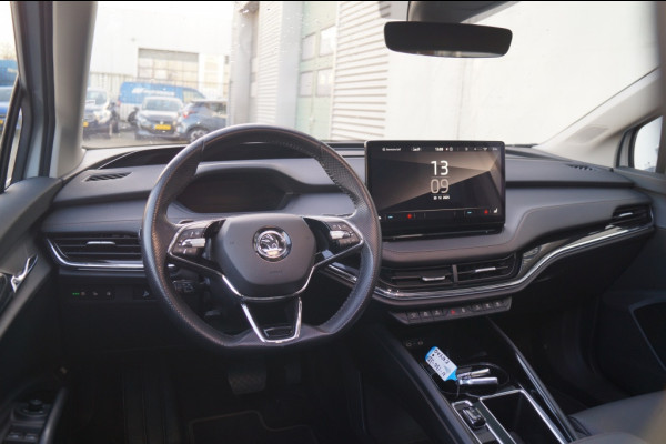 Škoda ENYAQ iV 80 First Edition High -PANO-LEER-LED-TREKHAAK-