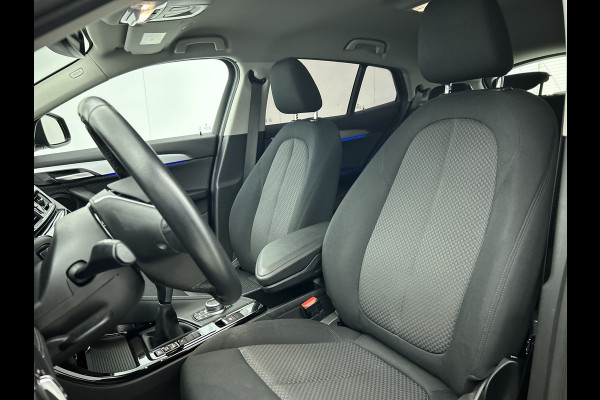 BMW X2 SDrive18i Executive(Dealer OnderH, Navi, StoelV, Camera, Parkeersensoren, Climate Con, Etc)