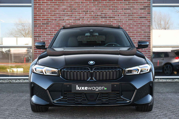 BMW 3 Serie Touring 330e xDrive M-Sport Pro Pano M-zetels ACC HUD 19inch El-klep