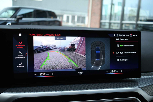 BMW 3 Serie Touring 330e xDrive M-Sport Pro Pano M-zetels ACC HUD 19inch El-klep