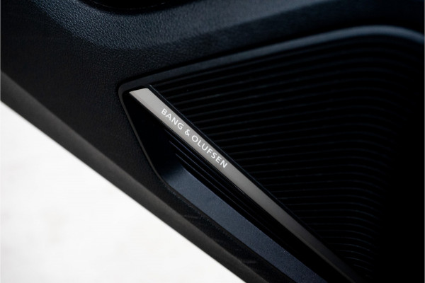 Audi Sq2 2.0 TFSI S Q2 Pro Line+ 301PK | Pano | Sfeer | B&O | LED | VOL! Garantie