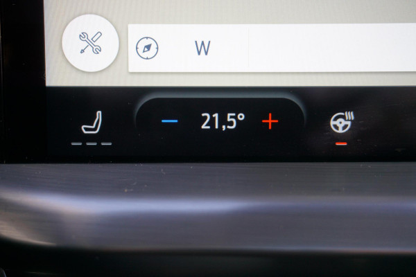 Ford FOCUS Wagon 1.0 EcoB.125PK Hybrid Titanium X/Panoramadak/ Zeldzaam Compleet!!!