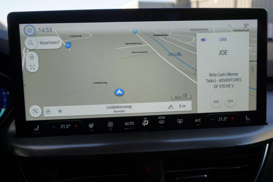 Ford FOCUS Wagon 1.0 EcoB.125PK Hybrid Titanium X/Panoramadak/ Zeldzaam Compleet!!!