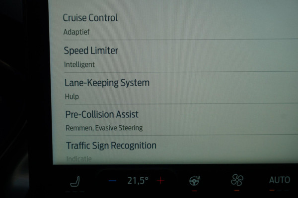 Ford FOCUS Wagon 1.0 EcoB.125PK Hybrid Titanium X/Panoramadak/ Zeldzaam Compleet!!!