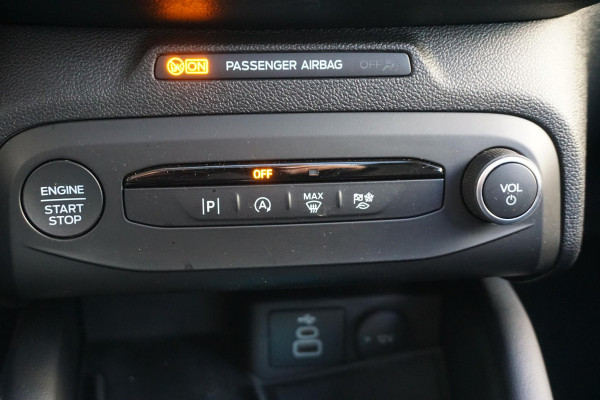 Ford FOCUS Wagon 1.0 EcoB.125PK Hybrid Titanium X/Panoramadak/ Zeldzaam Compleet!!!