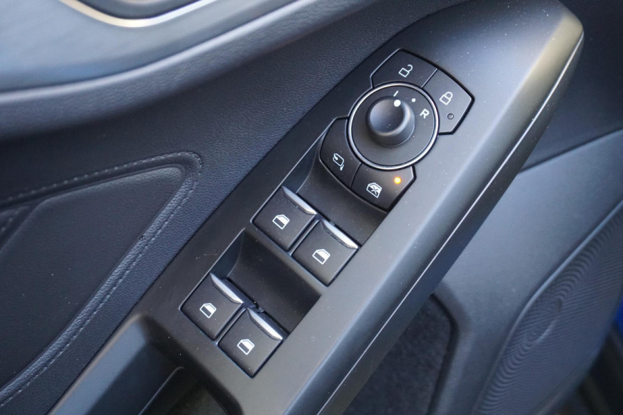 Ford FOCUS Wagon 1.0 EcoB.125PK Hybrid Titanium X/Panoramadak/ Zeldzaam Compleet!!!