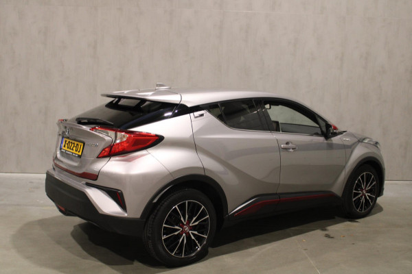 Toyota C-HR 1.8 Hybrid Dynamic Camera/Navigatie/Prijs is rijklaar incl 12 maanden bovag