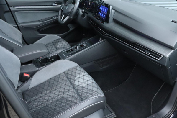 Volkswagen Golf 1.5 eTSI R-Line | 3X R-Line | PANO | IQ.Light | VOL!