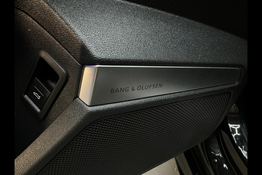 Audi RS3 Limousine 2.5 TFSI quattro Pano|B&O|HuD|Alcantara