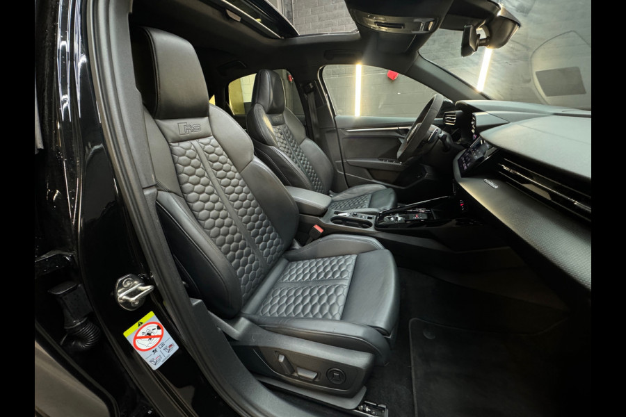 Audi RS3 Limousine 2.5 TFSI quattro Pano|B&O|HuD|Alcantara