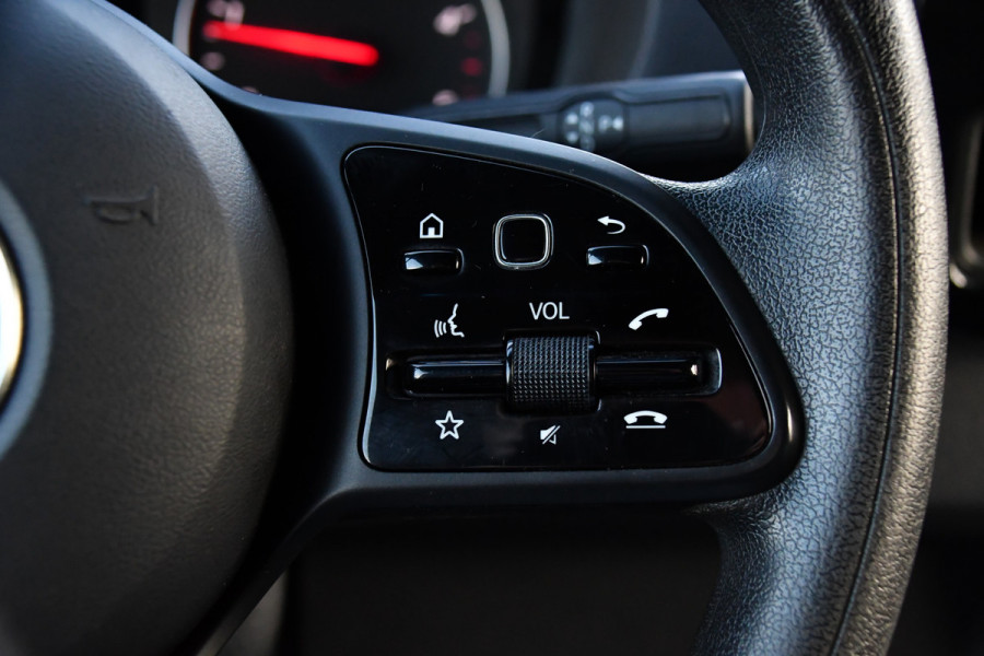 Mercedes-Benz Sprinter 317 1.9 CDI L2H2 RWD PB Edition Camera, Cruise, Carplay, 10,5'' Mbux, 3500kg Trekhaak, Stoelverwarming, 170pk, Automaat, Uniek!