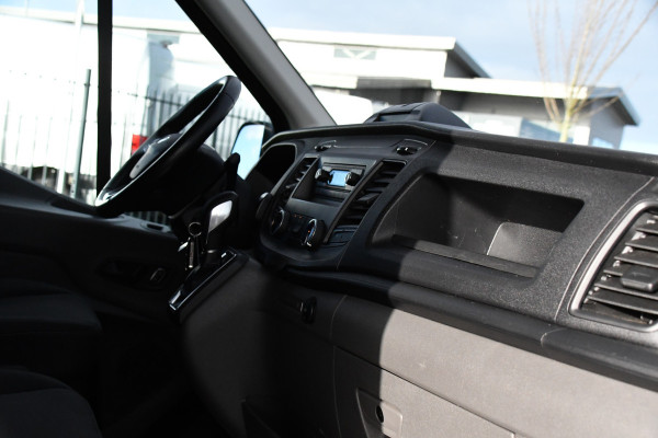 Ford Transit 350 2.0 TDCI L2H2 PB Edition Cruise, Sensoren, 130pk, Automaat, Trekhaak, Airco, Radio, Uniek!