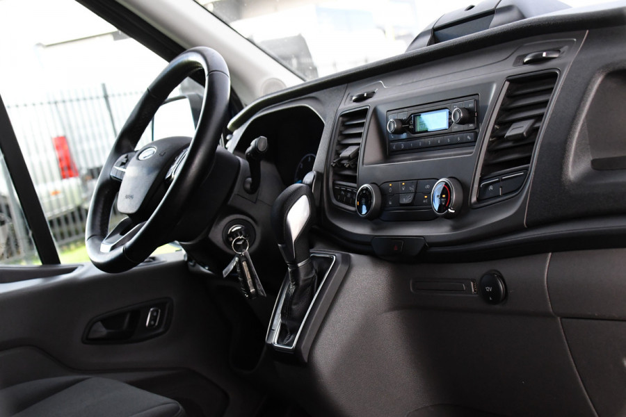 Ford Transit 350 2.0 TDCI L2H2 PB Edition Cruise, Sensoren, 130pk, Automaat, Trekhaak, Airco, Radio, Uniek!