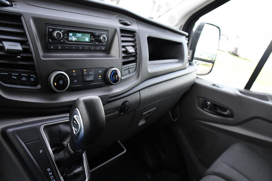 Ford Transit 350 2.0 TDCI L2H2 PB Edition Cruise, Sensoren, 130pk, Automaat, Trekhaak, Airco, Radio, Uniek!