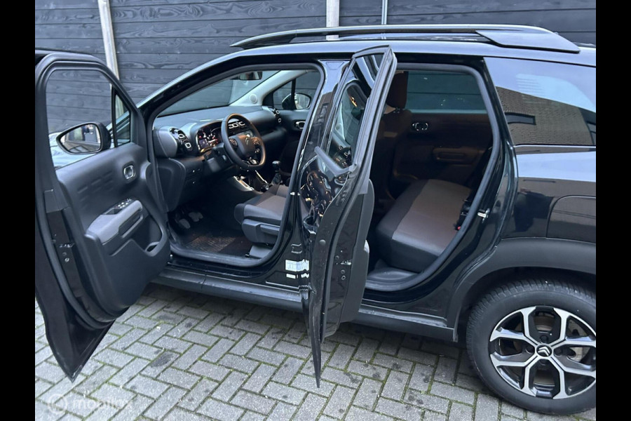 Citroën C3 Aircross 1.2 PureTech Plus 110 PK / FM NAV / 16" / Privacy glass / Carplay